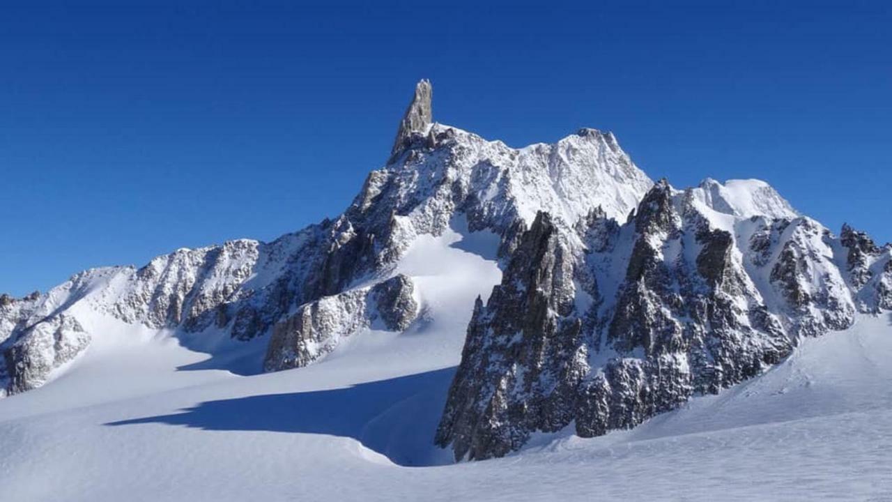 Le Joli Coin Du Passage Apartman Aosta Kültér fotó